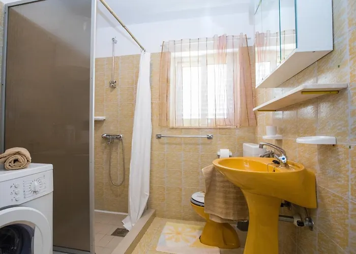 Seaside Apartment Zaton (Dubrovnik-Neretva)